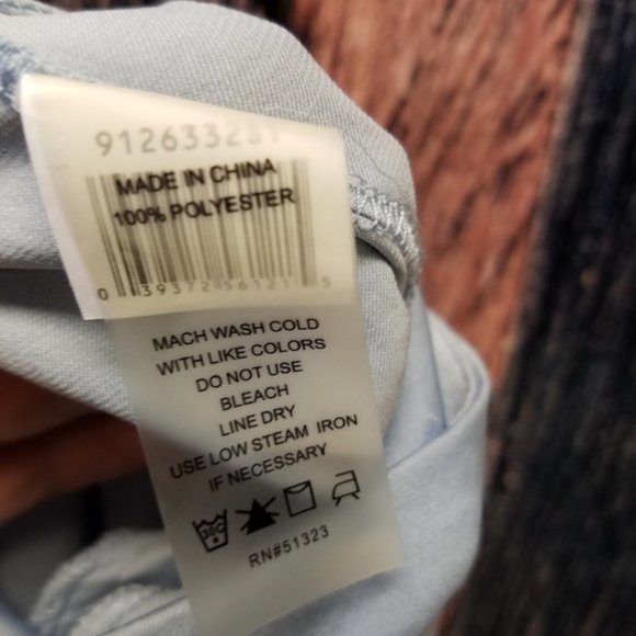 Vince Camuto Baby Blue Gaucho Pants - Picture 4 of 6